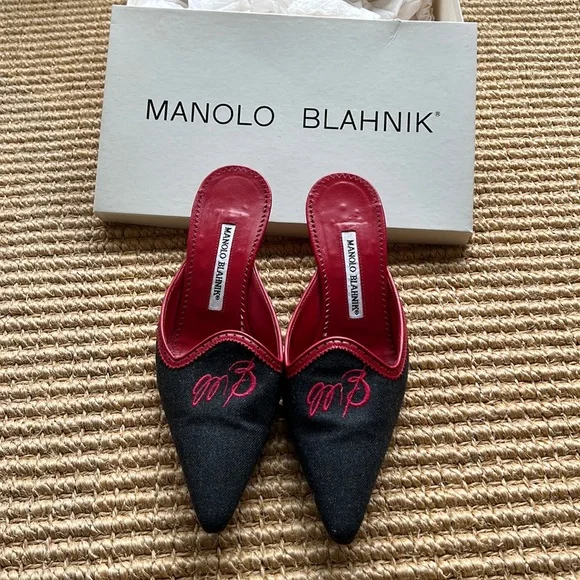 靴 MANOLO BLAHNIK 37 Manolo Blahnik Women Butterflymo Pump Size 37 7 Black Patent